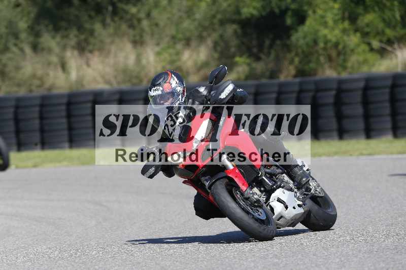 Archiv-2025/43 08.08.2025 Discover the Bike ADR/Bike 1 gruen/235